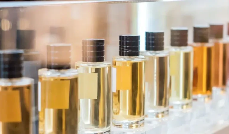 تفاوت عطر و ادکلن با پرفیوم در -رژاتی-چیست