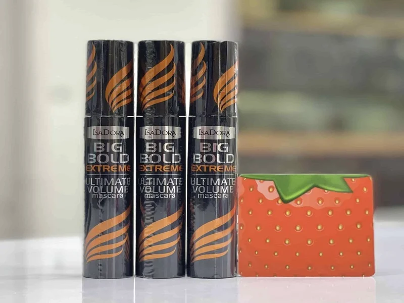 ریمل حجم دهنده ایزادورا مدل Big Bold Extreme
